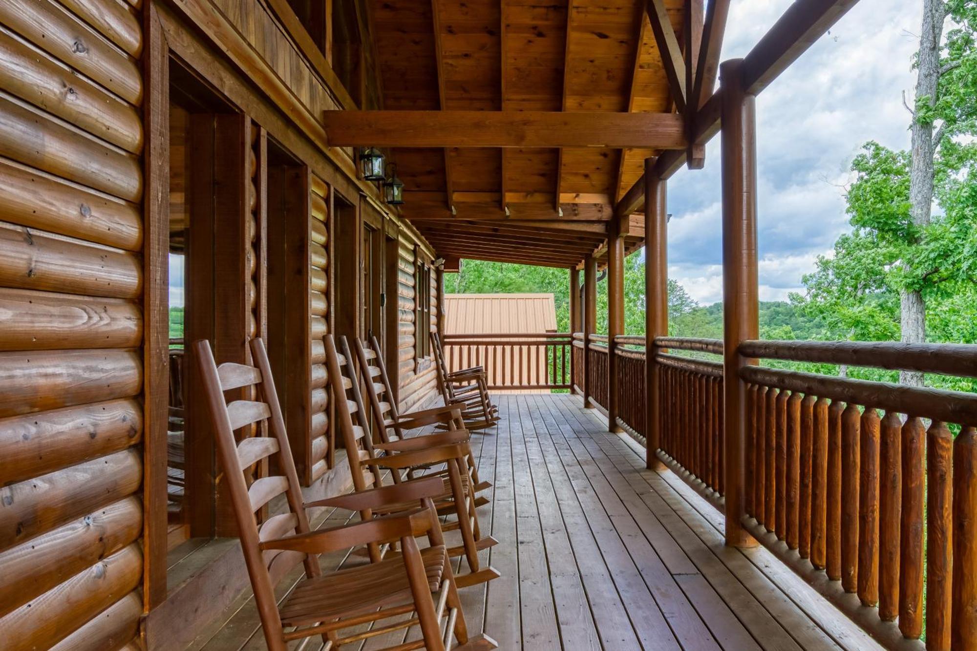 Majestic Splash- 8 Bedroom, Indoor Pool, Hot Tub, 1089 Free Tickets Each Paid Day, Dollywood Sevierville Exterior photo