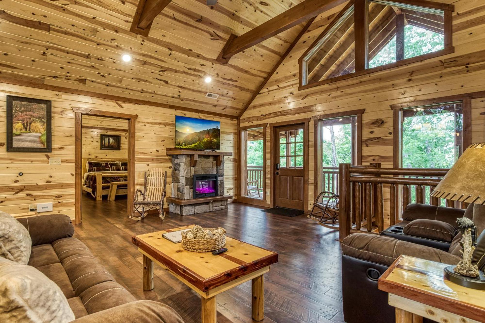 Majestic Splash- 8 Bedroom, Indoor Pool, Hot Tub, 1089 Free Tickets Each Paid Day, Dollywood Sevierville Exterior photo