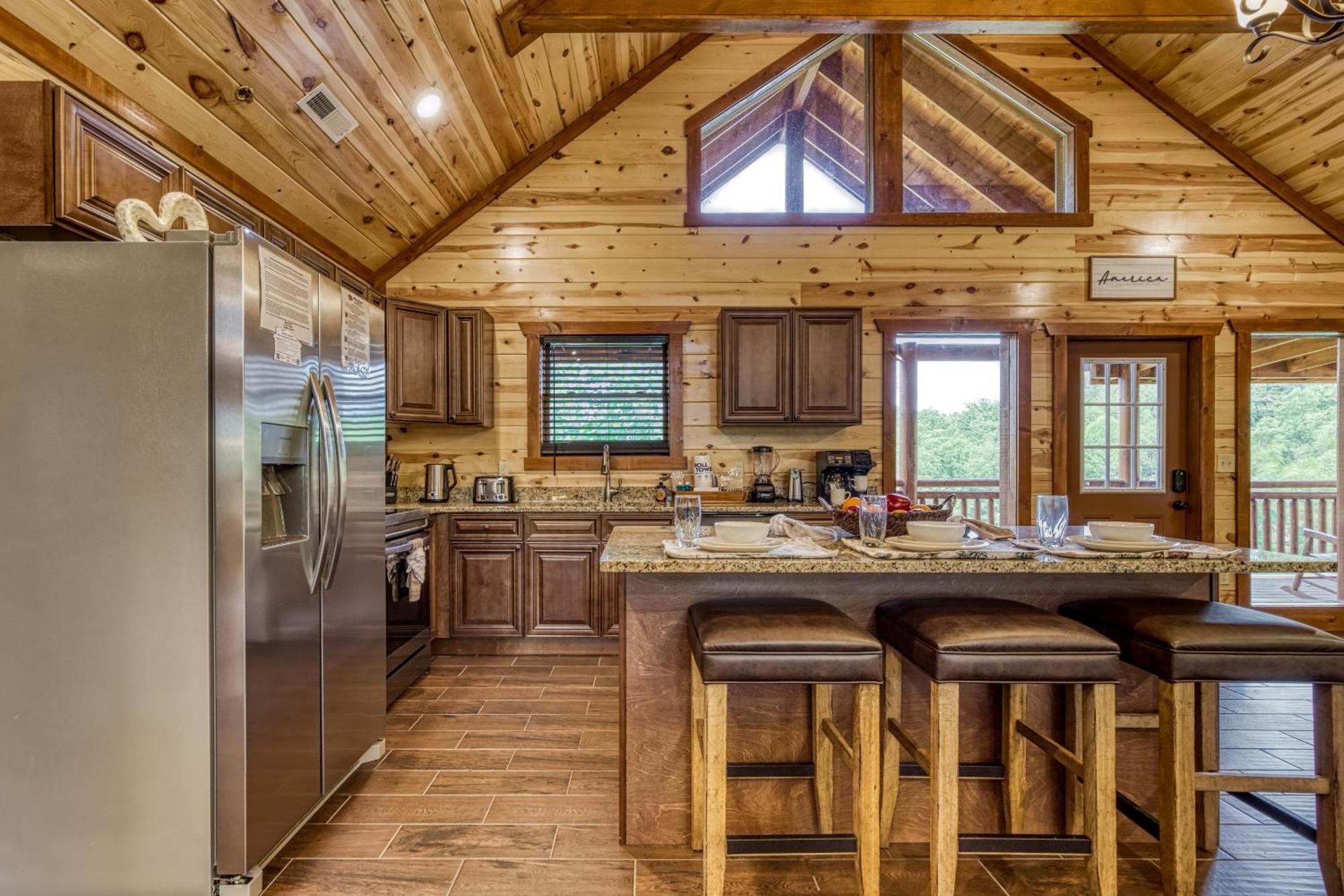 Majestic Splash- 8 Bedroom, Indoor Pool, Hot Tub, 1089 Free Tickets Each Paid Day, Dollywood Sevierville Exterior photo