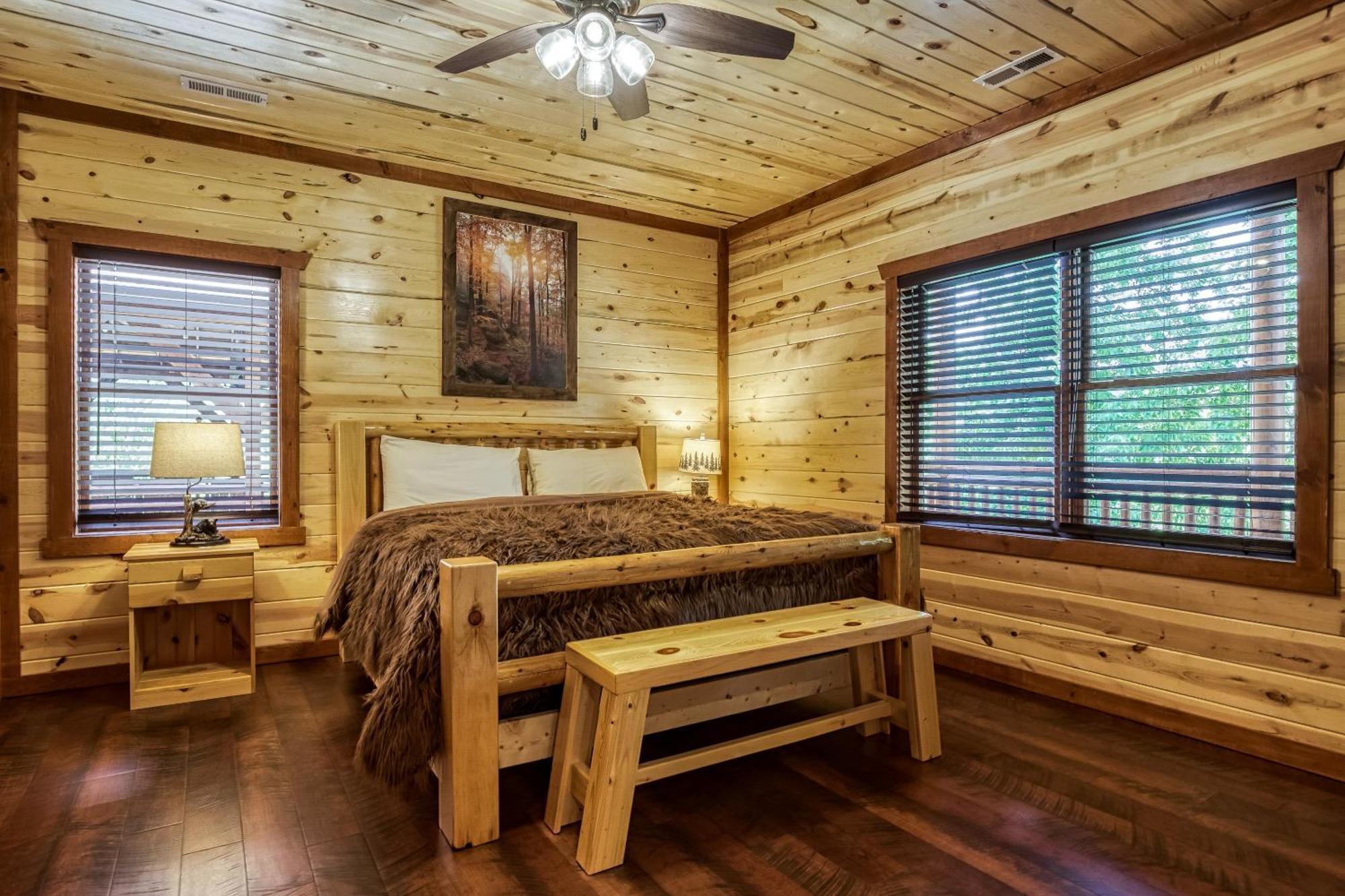 Majestic Splash- 8 Bedroom, Indoor Pool, Hot Tub, 1089 Free Tickets Each Paid Day, Dollywood Sevierville Exterior photo